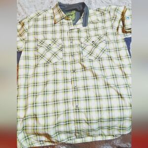 Mens Kuhl Mountain Grown Short Sleeve Button Up Cotton/Poly/Lycra Shirt Large